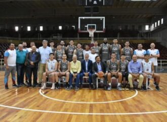 Sáenz acompañó al equipo de Salta Basket en la presentación oficial de comienzo de temporada